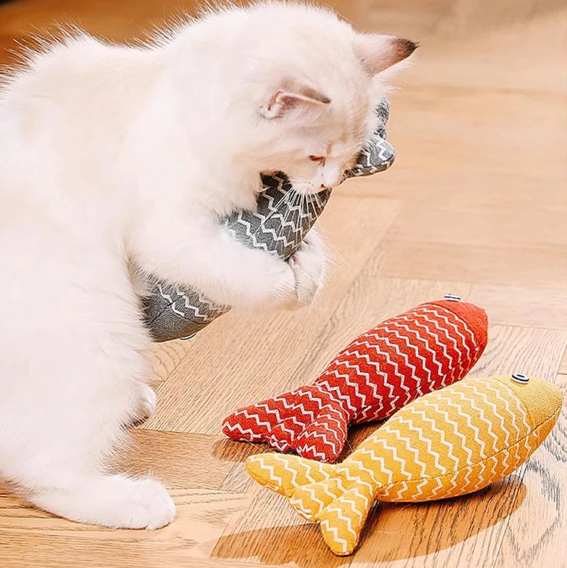 MADDEN Cat Fish Toy Cat Scratcher Catnip Toy